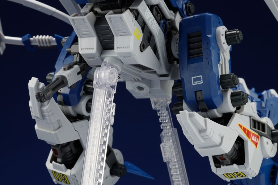 [코토부키야] 조이드 HMM RZ-045 살라만더 해설_15.jpg