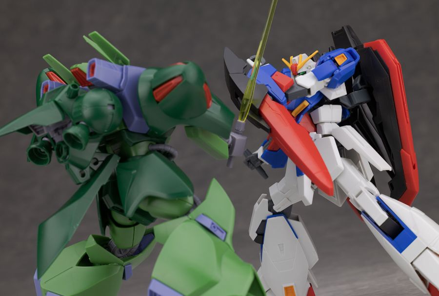 HGUC 1/144 갈루스 J 해외 리뷰_85.jpg