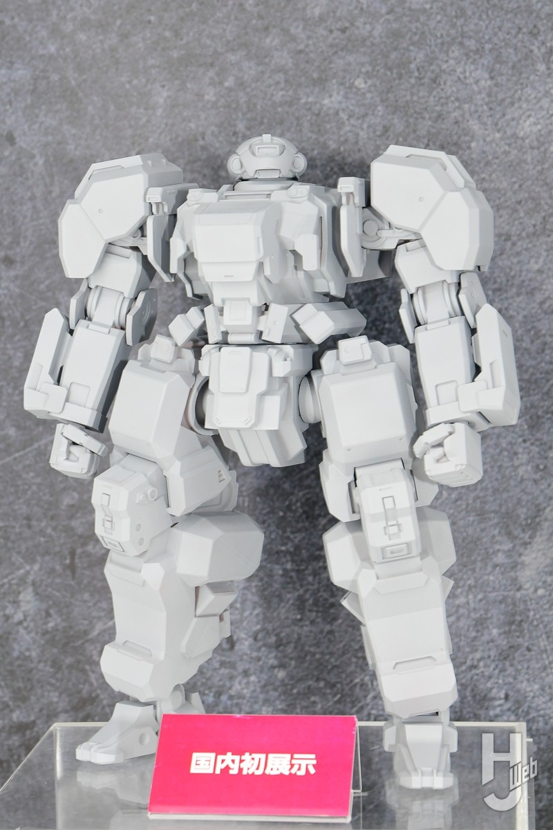 [threezero] 밀리터리계 SF 로보 프라 키트 캡슐 완구 원형 전시 사진_2.jpg