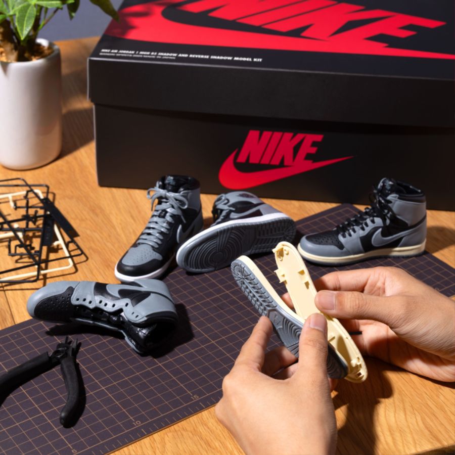 반다이 X 나이키 NIKE AIR JORDAN 1 샘플 사진_4.jpg