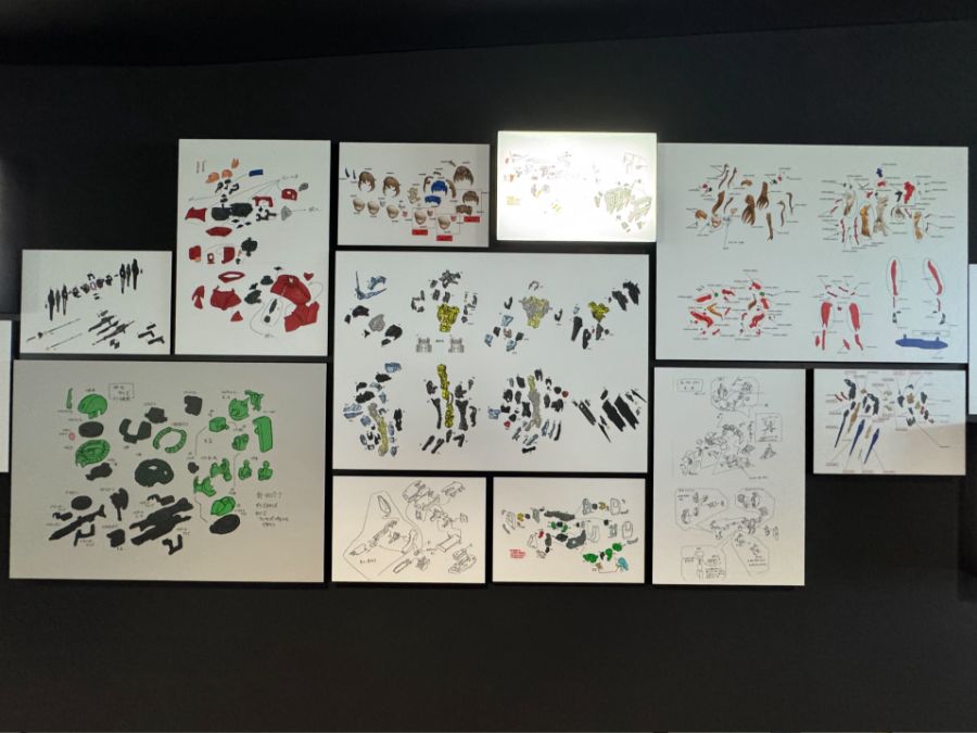 [반다이] BHCPDII MUSEUM 통로 벽면 설정화 외 내부 촬영 사진_15.jpg