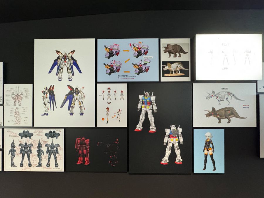 [반다이] BHCPDII MUSEUM 통로 벽면 설정화 외 내부 촬영 사진_16.jpg
