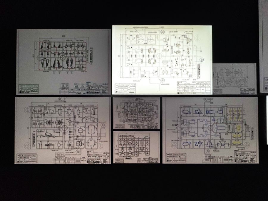 [반다이] BHCPDII MUSEUM 통로 벽면 설정화 외 내부 촬영 사진_22.jpg