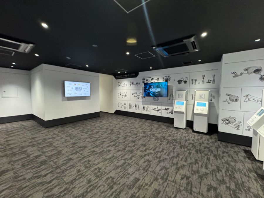 [반다이] BHCPDII MUSEUM 통로 벽면 설정화 외 내부 촬영 사진_28.jpg