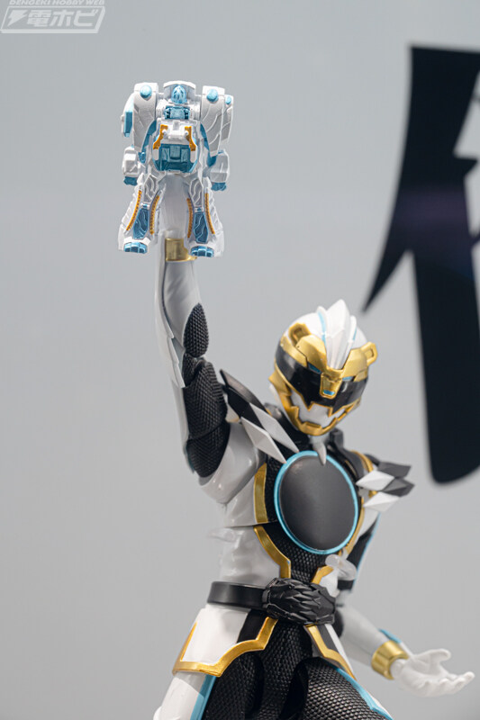 [반다이] S.H.Figuarts 넘버원전대 고쥬저 고쥬 폴라 공개_6.jpg