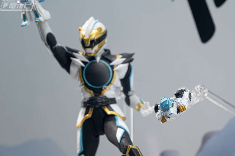 [반다이] S.H.Figuarts 넘버원전대 고쥬저 고쥬 폴라 공개_9.jpg