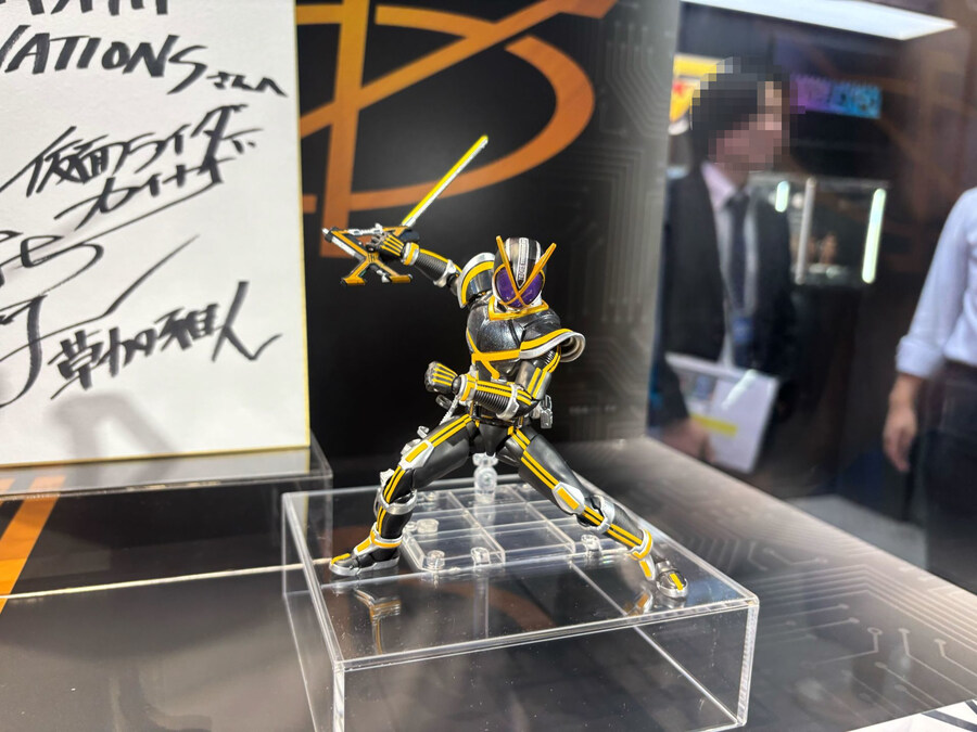 [반다이] S.H.Figuarts(진골조제법) 가면라이더 카이자 전시 이미지_2.jpg