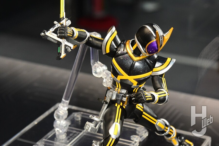 [반다이] S.H.Figuarts(진골조제법) 가면라이더 카이자 전시 이미지_7.jpg