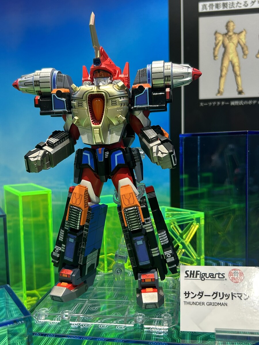 [반다이] S.H.Figuarts 진골조제법 선더 그리드맨 샘플 전시_1.jpg
