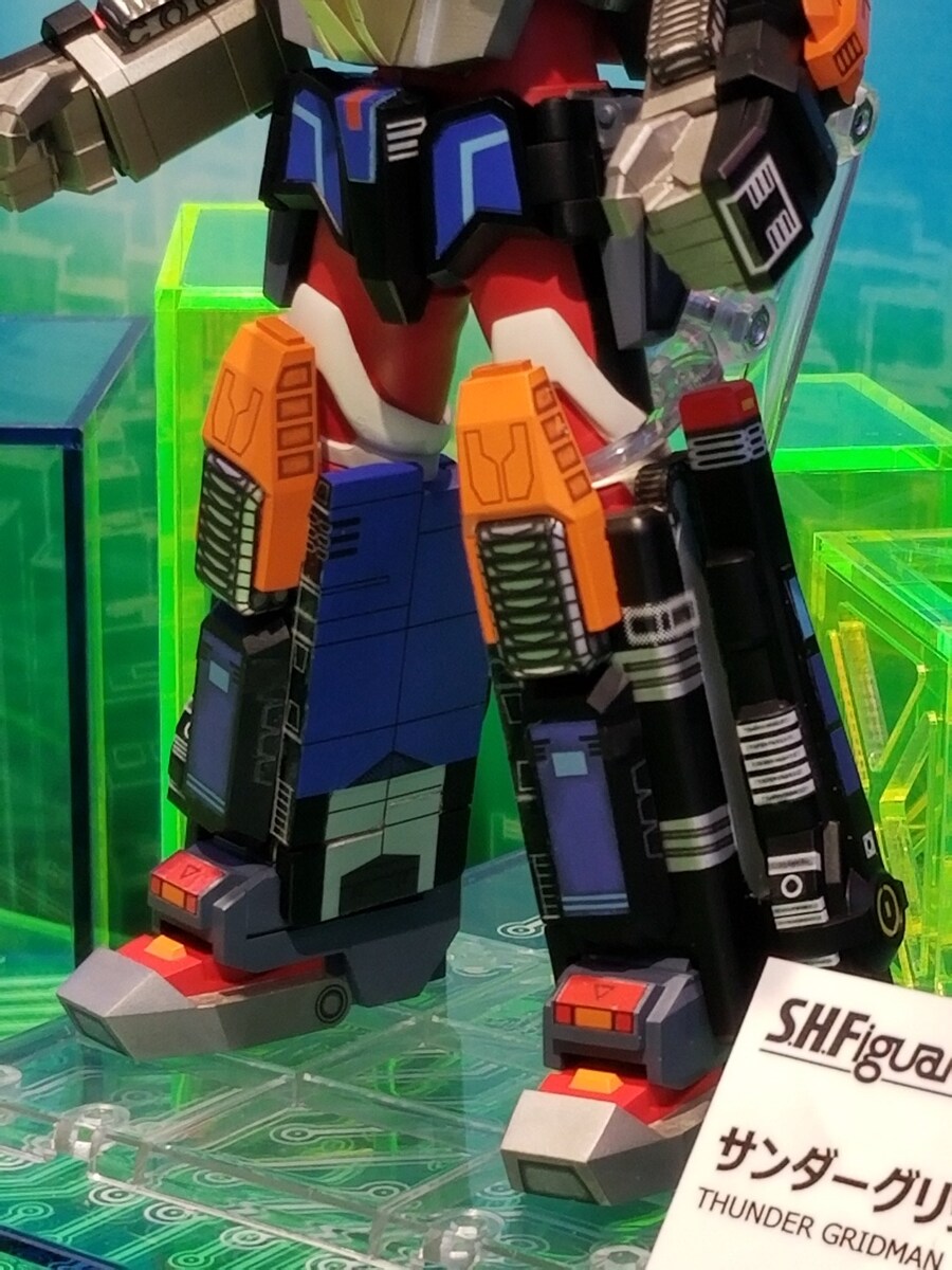 [반다이] S.H.Figuarts 진골조제법 선더 그리드맨 샘플 전시_11.jpg
