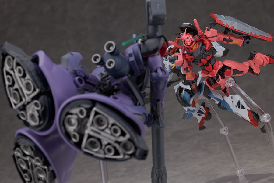 HG GQ 1/144 릭 돔 가이아 / 오르테가 기 해외 리뷰 (스크롤 주의)_86.jpg