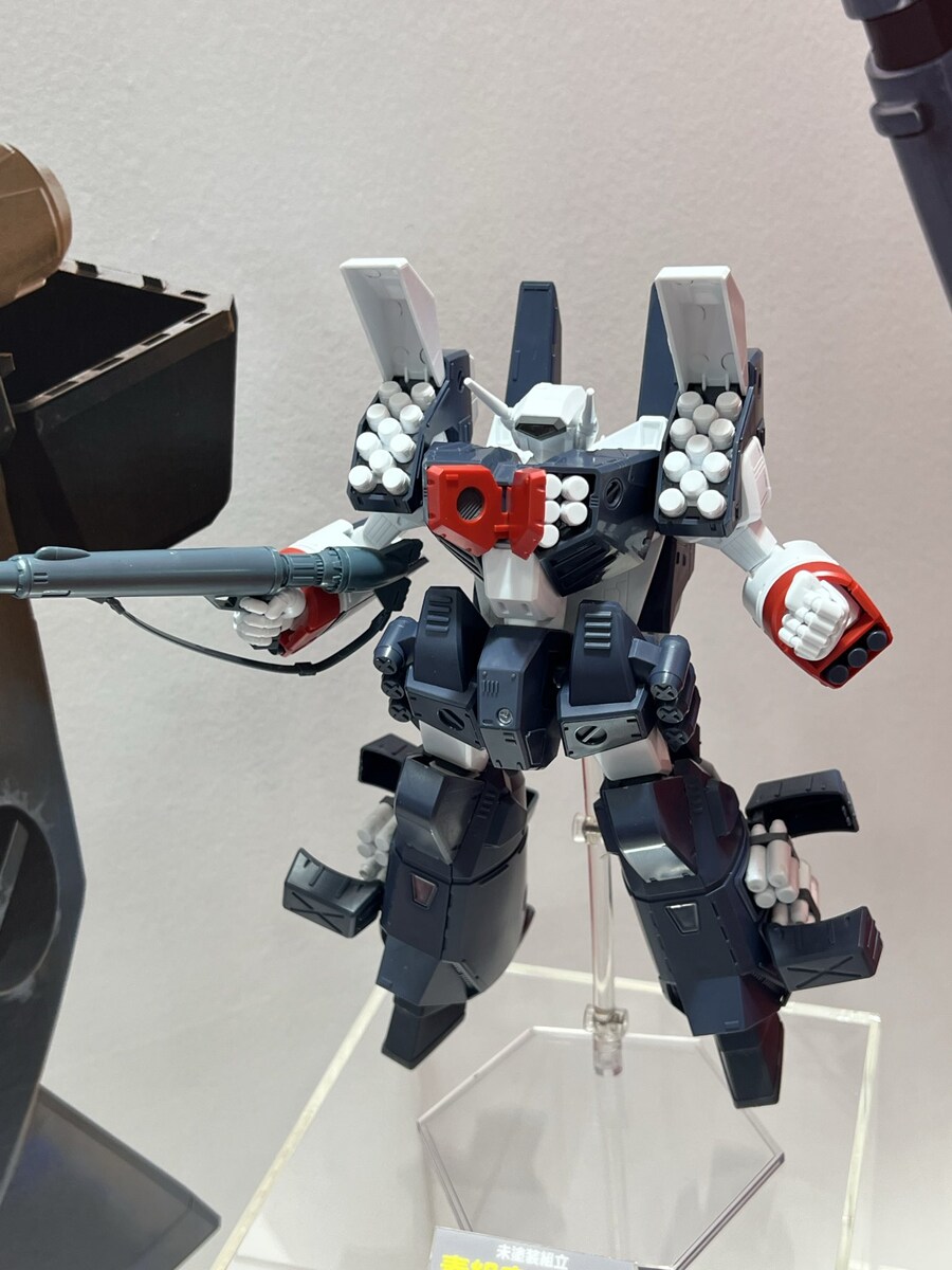 [맥스팩토리] PLAMAX 마크로스 VF-1J 아머드 발키리 추가 이미지_17.jpg