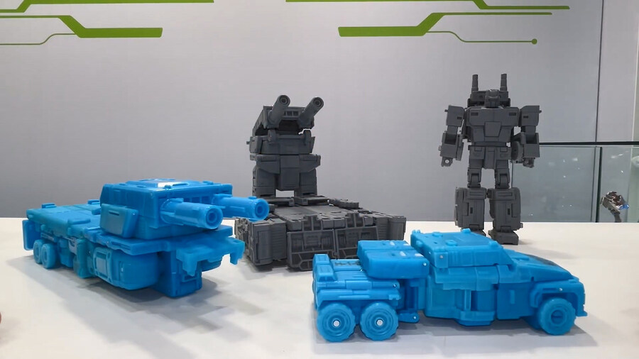 [해즈브로] 트랜스포머 에이지 오브 더 프라임 - 커맨더 온슬로트 목업 공개_2.jpg