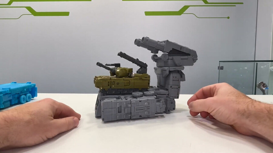 [해즈브로] 트랜스포머 에이지 오브 더 프라임 - 커맨더 온슬로트 목업 공개_5.jpg