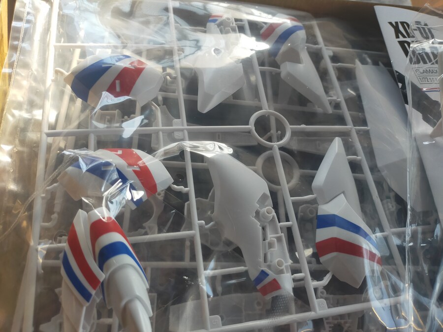 [맥스팩토리] PLAMAX 1/72 드라고나1의 부분 도색 파츠들_2.jpg