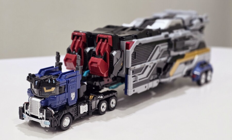 [삼지] 메탈카드봇W - 헤비아이언W 완구 디자이너 코멘트_2.jpg