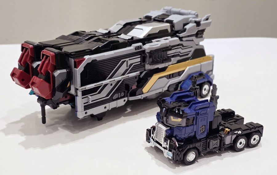 [삼지] 메탈카드봇W - 헤비아이언W 완구 디자이너 코멘트_12.jpg