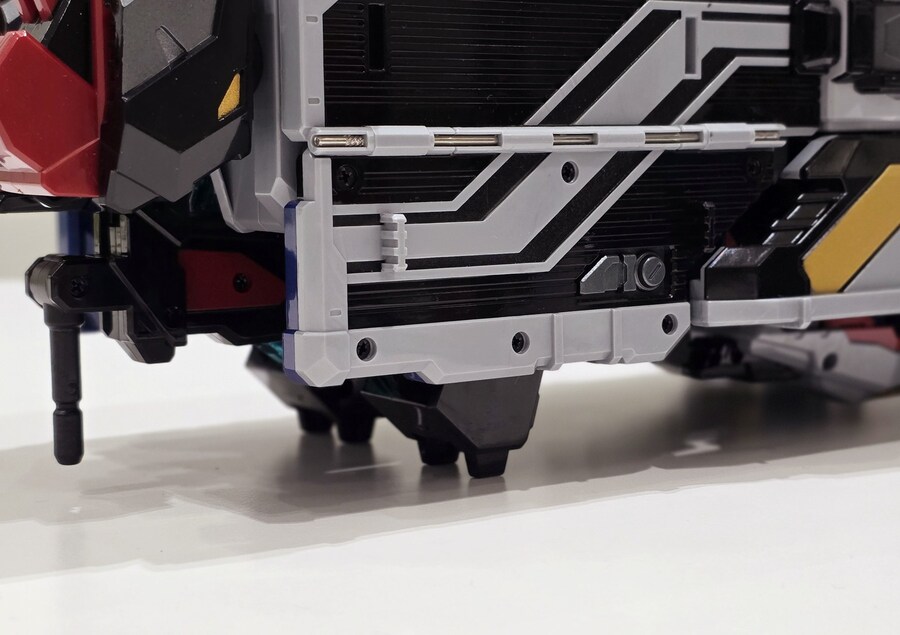 [삼지] 메탈카드봇W - 헤비아이언W 완구 디자이너 코멘트_13.jpg