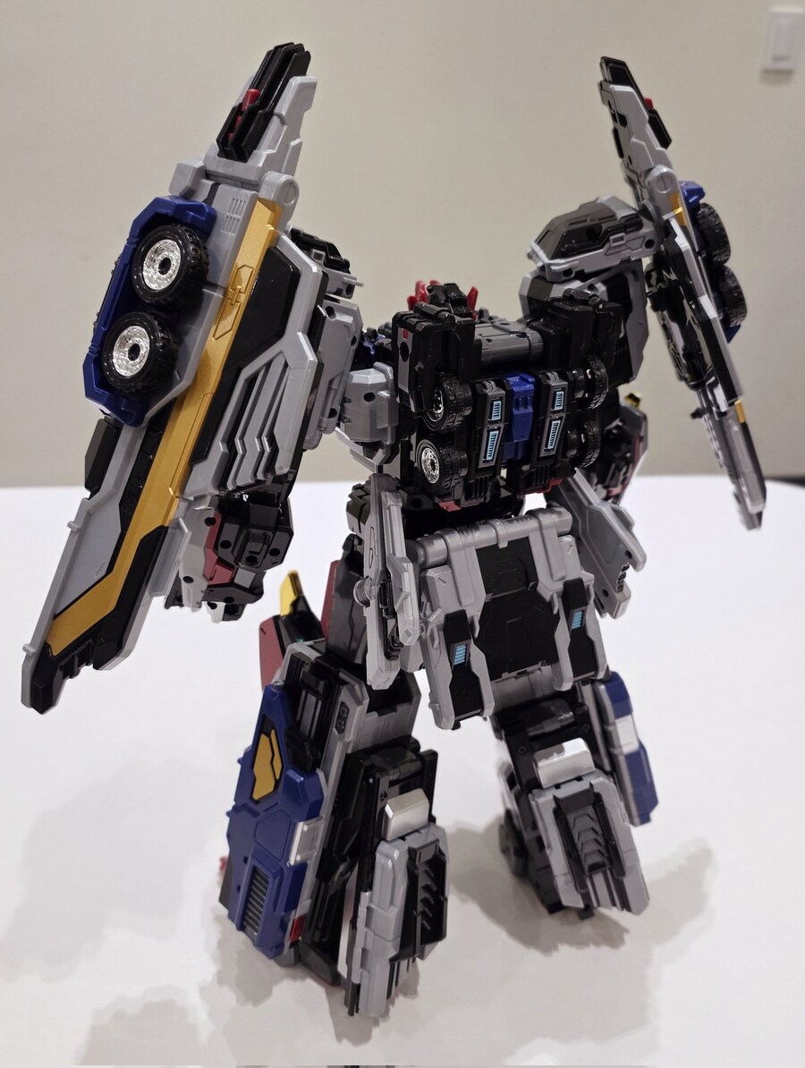 [삼지] 메탈카드봇W - 헤비아이언W 완구 디자이너 코멘트_22.jpg