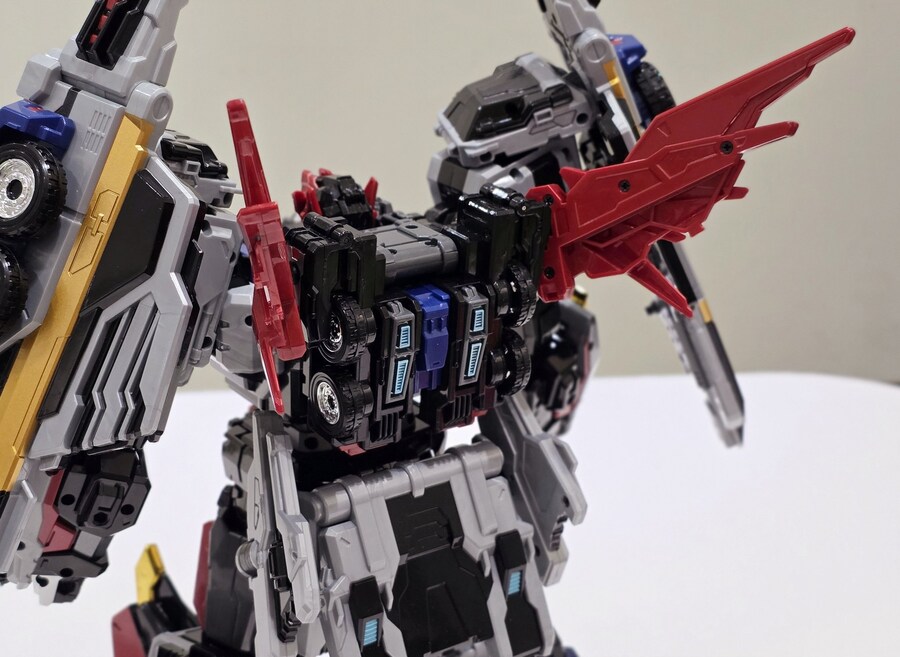 [삼지] 메탈카드봇W - 헤비아이언W 완구 디자이너 코멘트_23.jpg