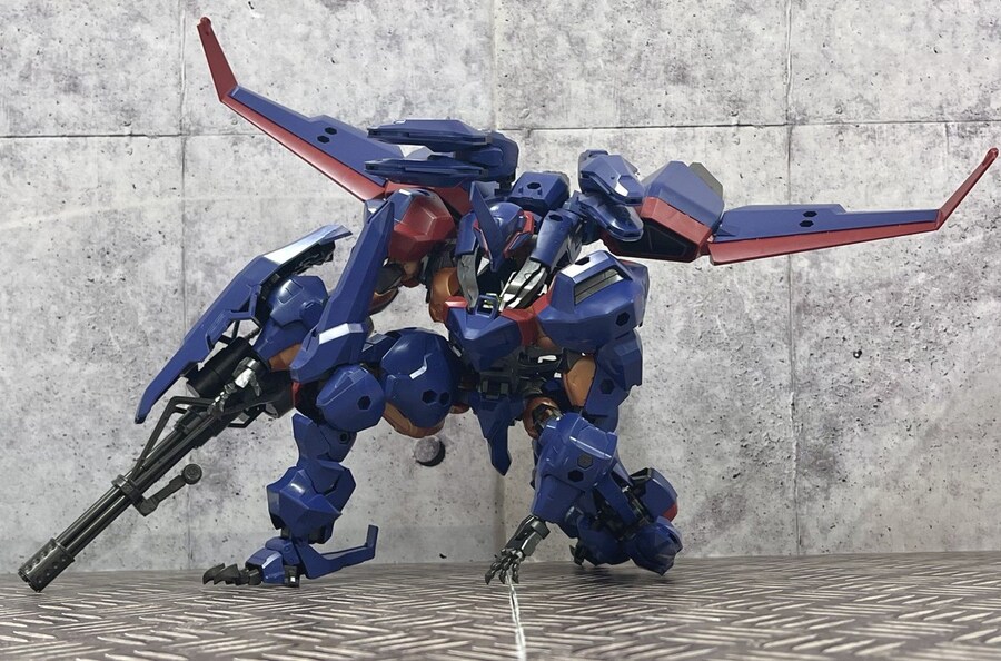 [코토부키야] 1/24 헥사기어 브이토르 썬더스트럭 조립 샘플 이미지2_1.jpg