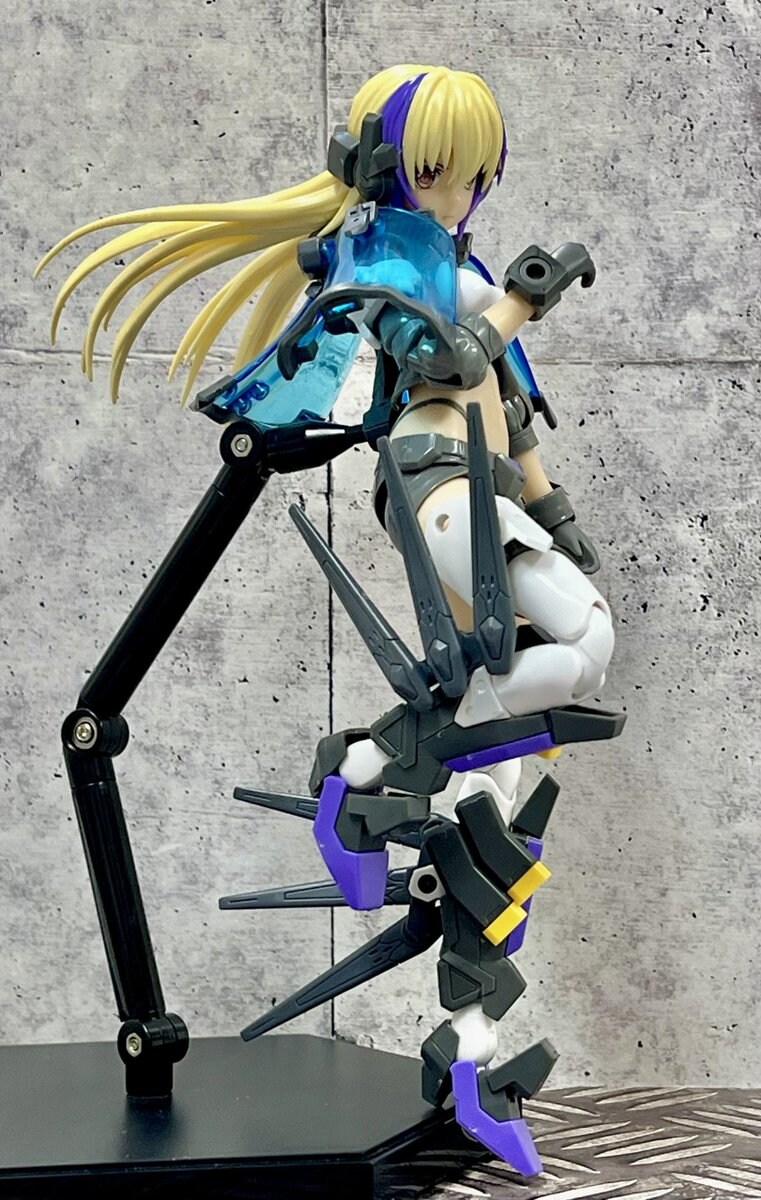 [코토부키야] M.S.G 메카서플라이 미션 클로크 그레이 조립 샘플 공개_4.jpg