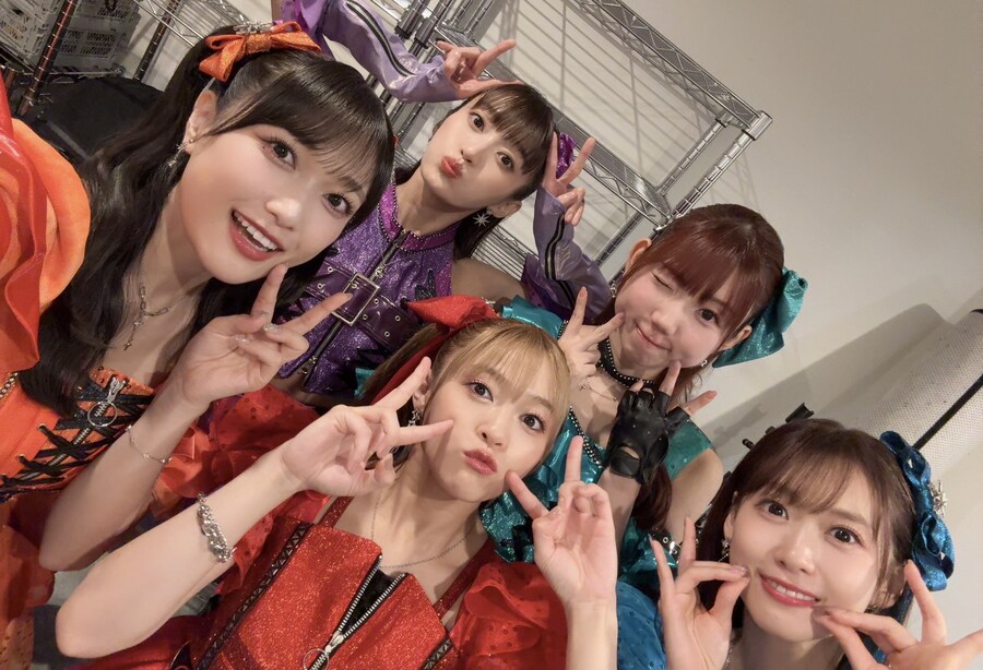 i☆Ris 데뷔 13주년 감사 코멘트 & 긴급 기자회견 생방송_1.jpg