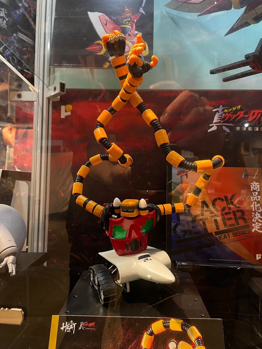 [포즈+] 메탈 초룡신, 다이그렌, 고자우라 & 메탈히트 겟타 등 전시_30.jpg