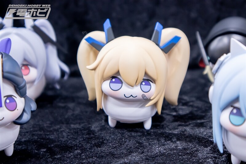 [아미아미] 승리의 여신: 니케 - 움직이는 전동 도로롱 작동 영상_3.jpg