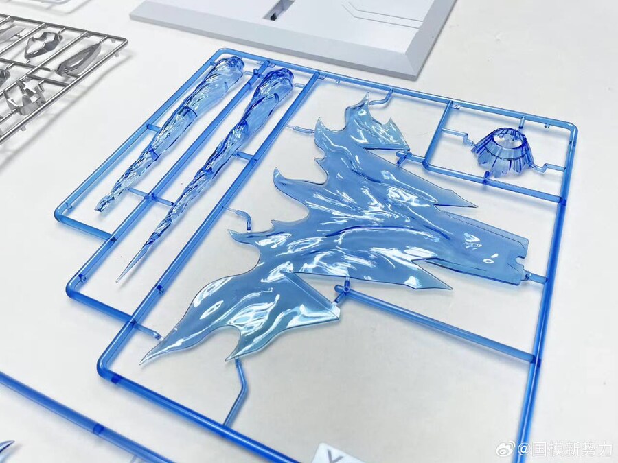 SNAA 1/100 염황 팬텀 버전 런너 공개_5.jpg