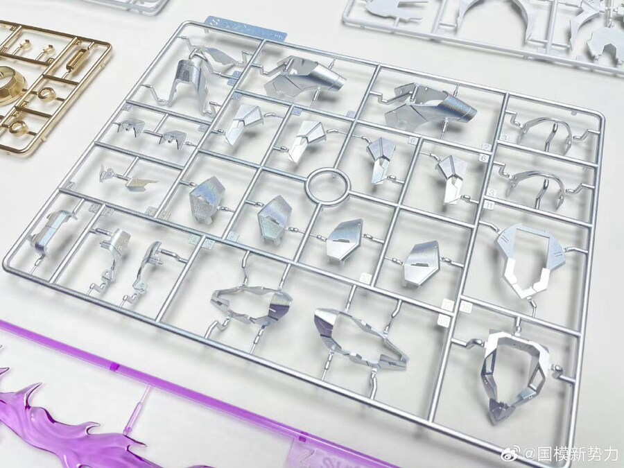 SNAA 1/100 염황 팬텀 버전 런너 공개_6.jpg