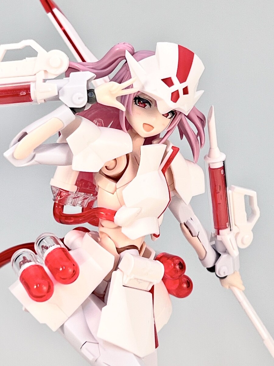 [코토부키야] 무한해후 메갈로마리아 에뮬레이터 x 화이트 너스 작례 소개_2.jpg