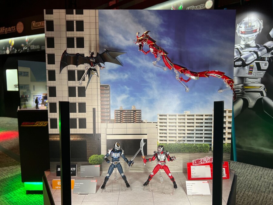 [반다이] S.H.Figuarts 진골조제법 가면라이더 류우키 시리즈 전시_14.jpg