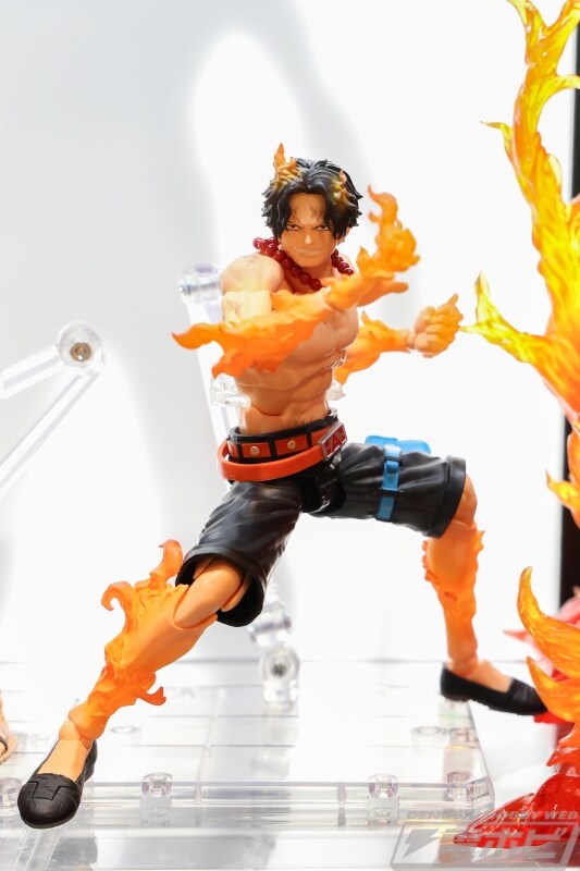 [반다이] S.H.Figuarts 애니메이션 캐릭터 라인업 전시_2.jpg