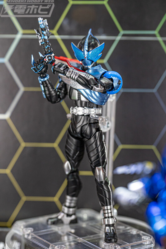 [반다이] S.H.Figuarts 진골조제법 가면라이더 카부토 시리즈 전시 이미지_7.jpg