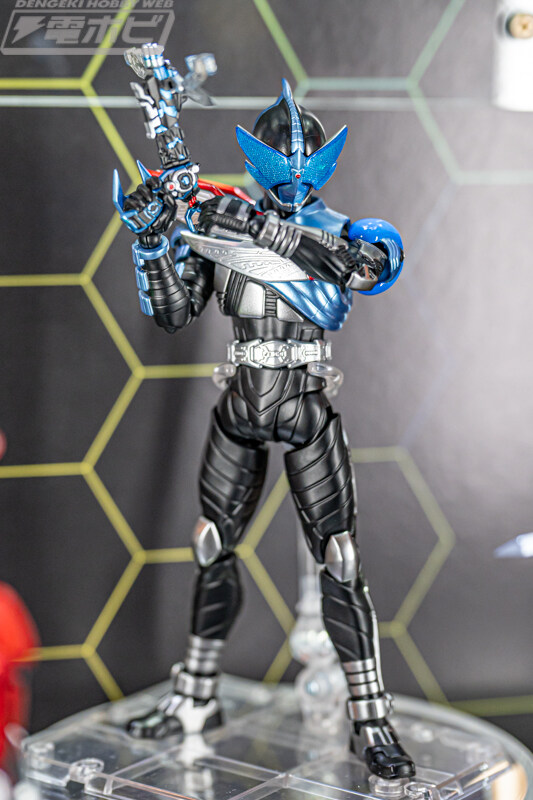 [반다이] S.H.Figuarts 진골조제법 가면라이더 카부토 시리즈 전시 이미지_8.jpg