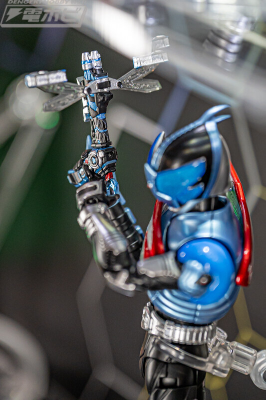 [반다이] S.H.Figuarts 진골조제법 가면라이더 카부토 시리즈 전시 이미지_9.jpg