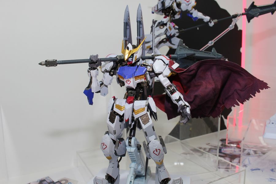 [반다이] 메탈 빌드 건담 발바토스 (가칭) 전시 사진 3_3.jpg