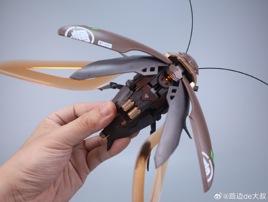 [Robox] 초대형 바퀴벌레 : 광둥식 중형 다기능 차량 리뷰 영상_5.jpg