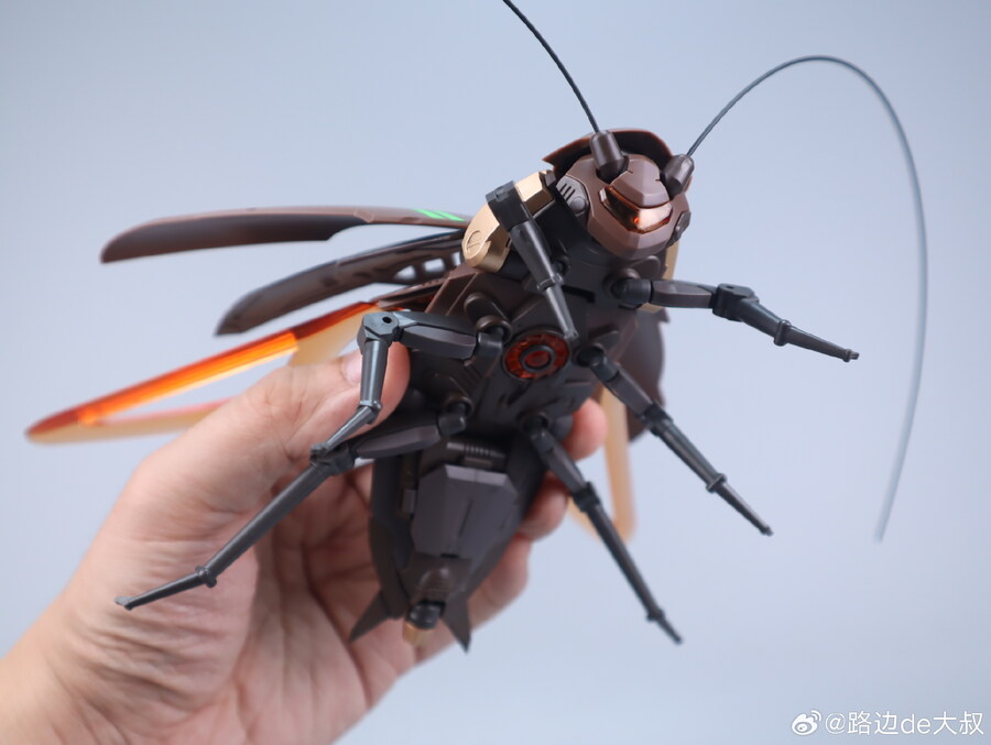 [Robox] 초대형 바퀴벌레 : 광둥식 중형 다기능 차량 리뷰 영상_8.jpg