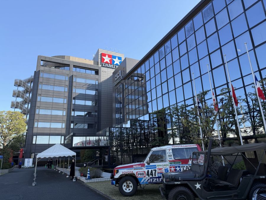 [타미야] 대표 이사 회장 타미야 슌사쿠 이별의 모임 현장 사진_2.jpg