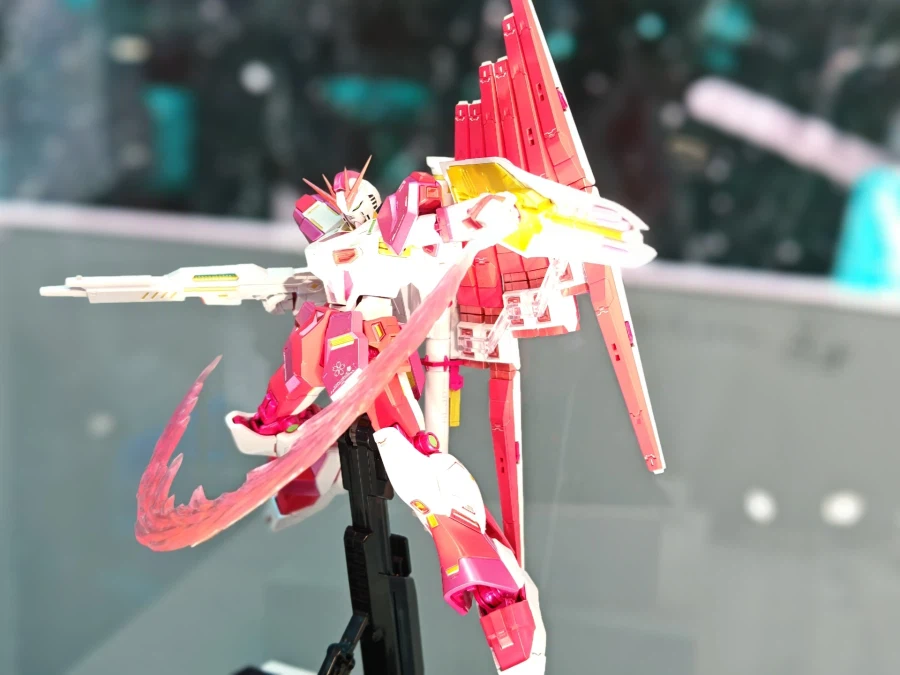 [반다이] 건담 X 홀로라이브 메탈로봇혼 뉴건담【사쿠라 미코 Ver.】전시 이미지_2.webp