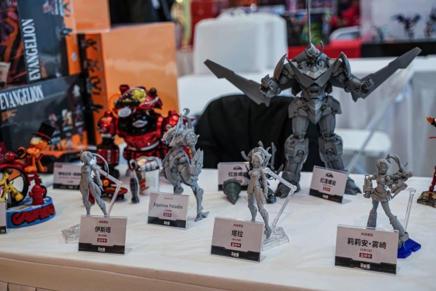 [소스킬] 천원돌파 그렌라간 시리즈 등 원형 전시_3.webp