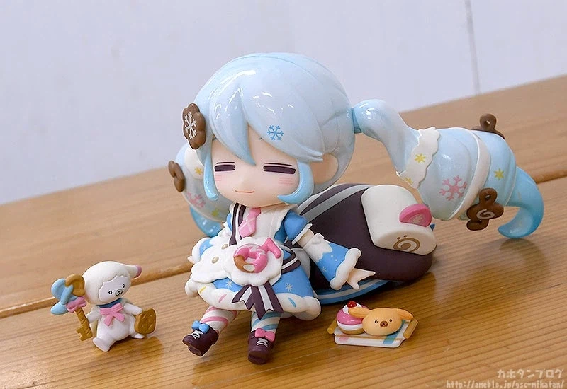 [굿 스마일] 넨도로이드 유키 미쿠 스위트 스노우 Ver 샘플 사진_13.webp