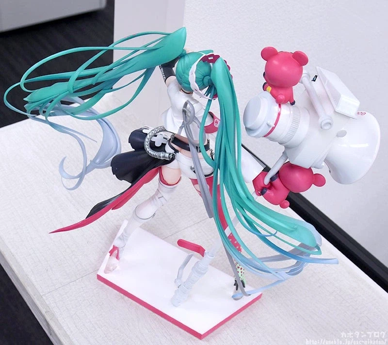 [굿 스마일] 1/7 레이싱 미쿠 2025 Ver 샘플 사진_5.webp