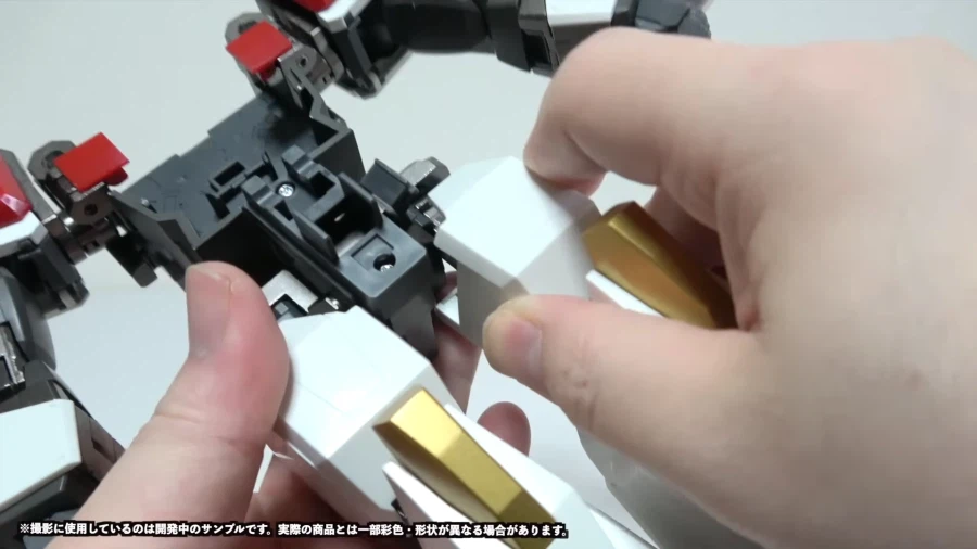 [반다이] 초합금혼 킹 엑스카이저 액션 프레임 오타파 리뷰 영상_4.webp