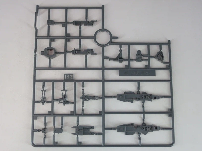 HG 1/100 VF-25F 메사이어 발키리 사오토메 알토 기 런너 사진_4.webp