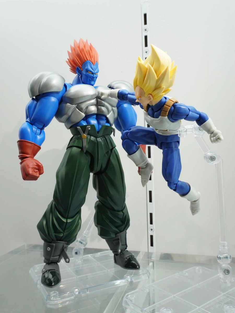 [반다이] S.H.Figuarts 합체 13호 전시 사진_1.webp