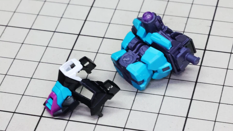 RG 건담 에피온 APEX LEGENDS (TM) 알터 조립 과정 사진_52.webp