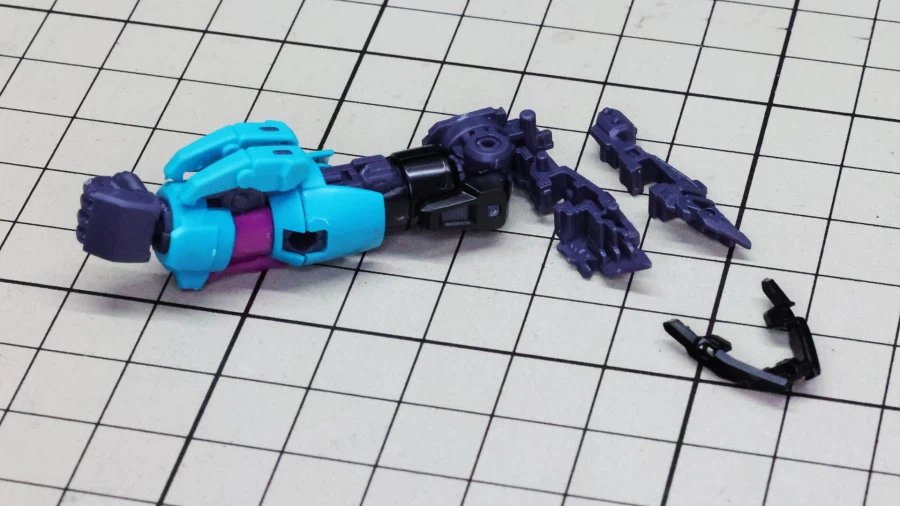 RG 건담 에피온 APEX LEGENDS (TM) 알터 조립 과정 사진_67.webp